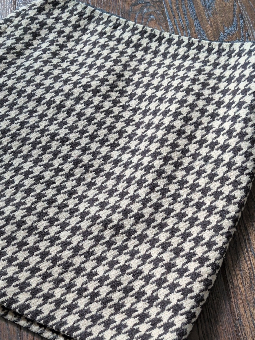 TALBOTS I Brown & Tan Wool Blend Woven Houndstooth Pencil Mini Skirt, 8 Petite